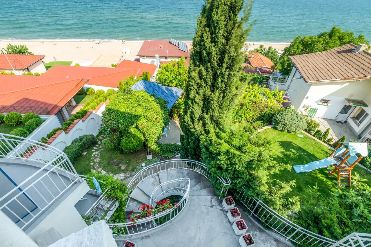 Villa White Dove 골든샌드 외부 사진