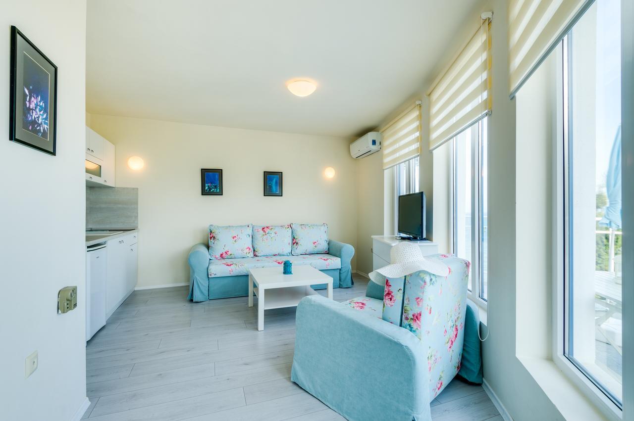 Villa White Dove 골든샌드 외부 사진