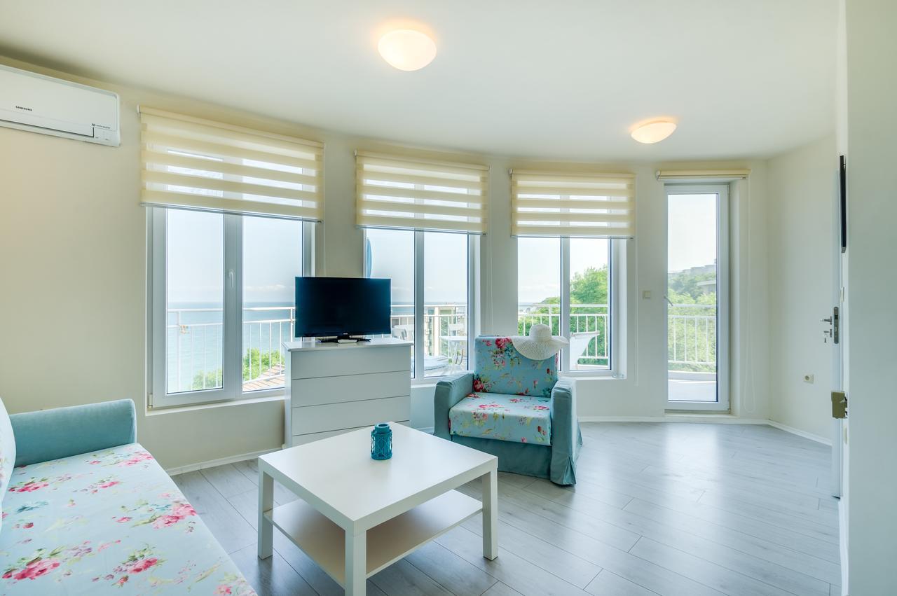 Villa White Dove 골든샌드 외부 사진