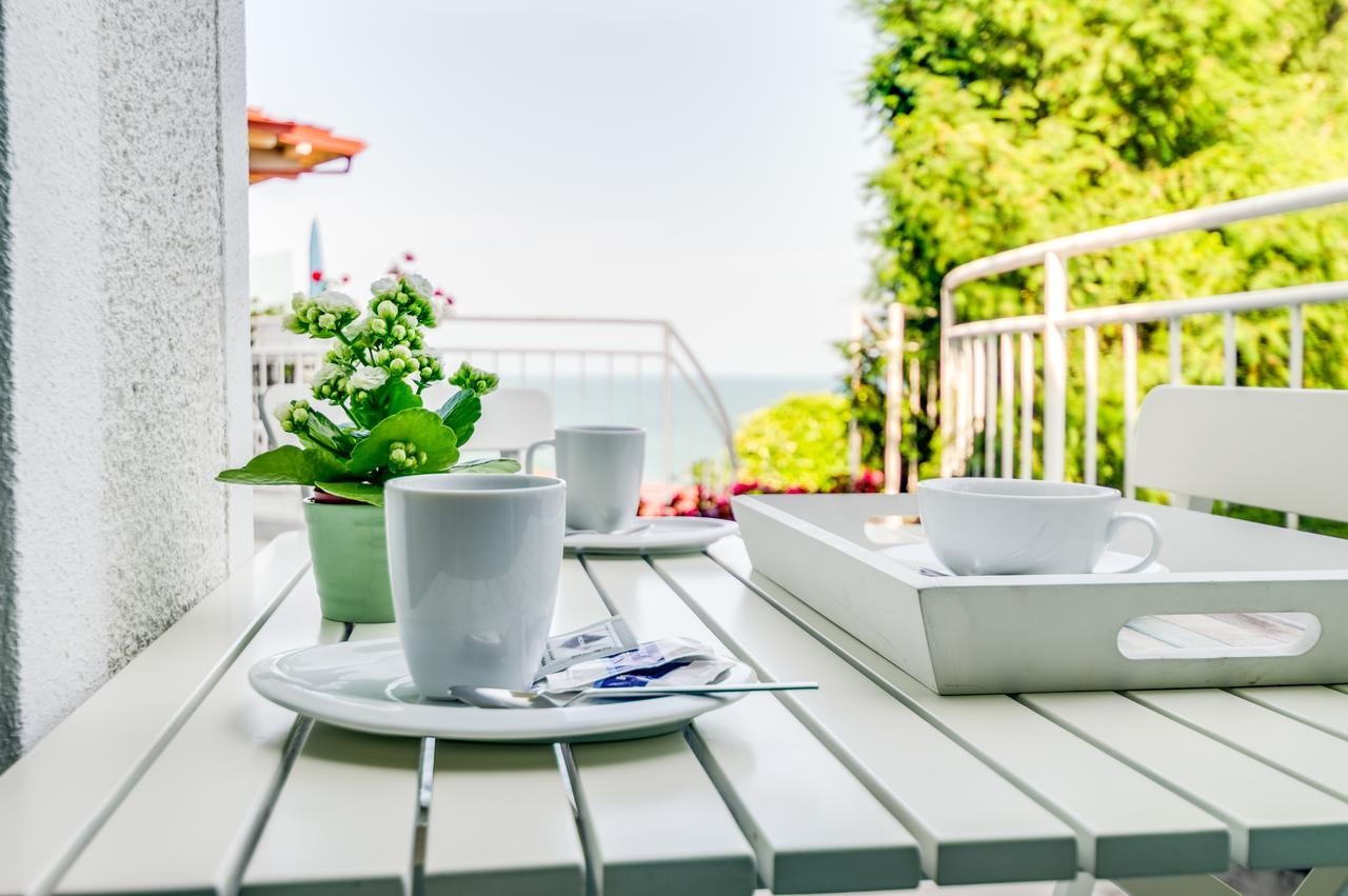 Villa White Dove 골든샌드 외부 사진