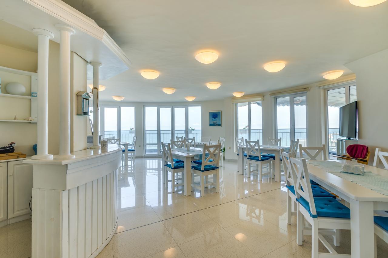 Villa White Dove 골든샌드 외부 사진
